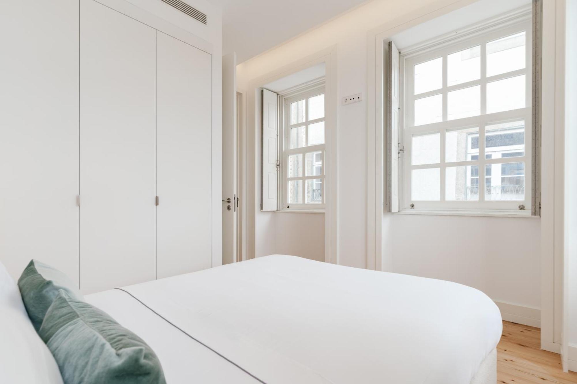 Feel Porto Clerigos Charm Flats Leilighet Eksteriør bilde