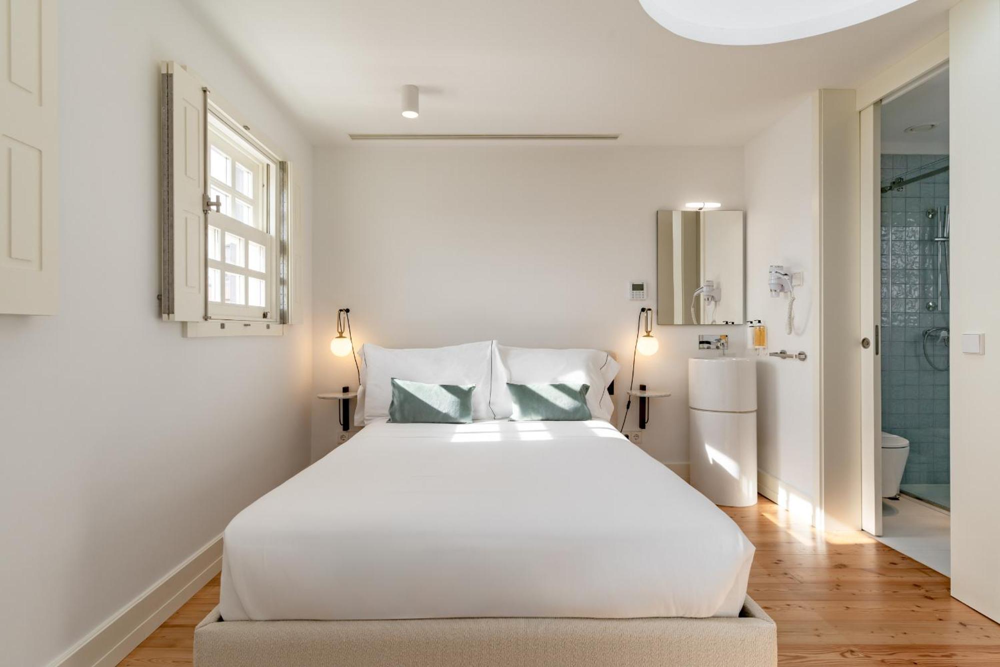 Feel Porto Clerigos Charm Flats Leilighet Eksteriør bilde